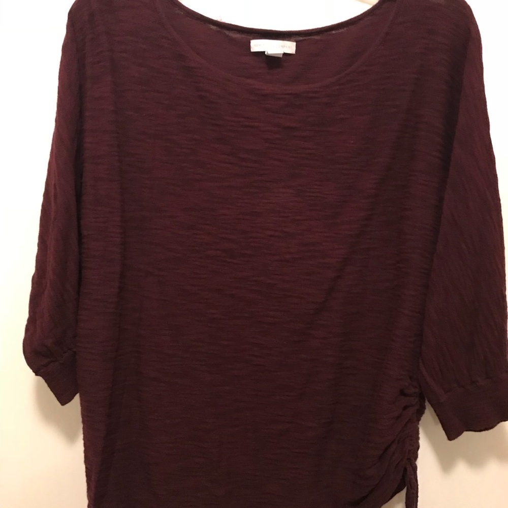 New York and Company burgundy sweater top